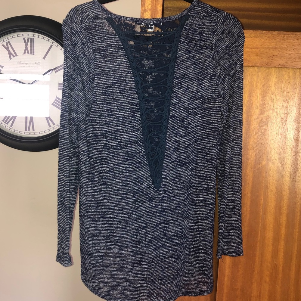 Long sleeve navy tee w/ lace detail
